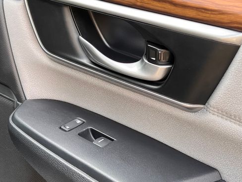 Used 2019 Honda CR-V EX image 13