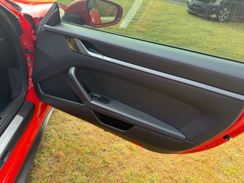 Used 2020 Porsche 911 Carrera image 16