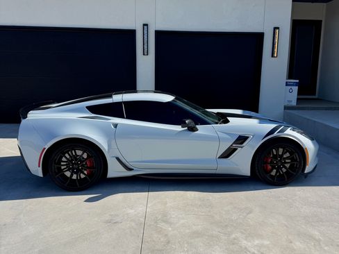 Used 2019 Chevrolet Corvette Grand Sport w/ Z07 Performance Package image 4