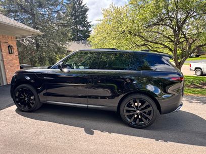 Used 2024 Land Rover Range Rover Sport SE
