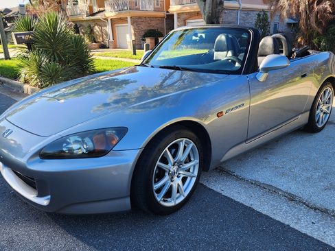Used 2004 Honda S2000 Convertible 2D image 12
