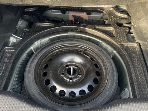 Used 2016 Chevrolet Cruze LT image 13