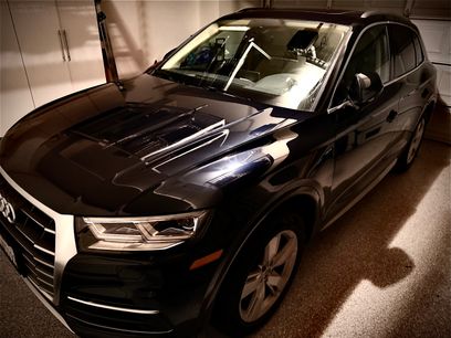 Used 2019 Audi Q5 2.0T Premium Plus w/ Premium Plus Package