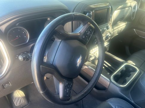 Used 2022 Chevrolet Silverado 3500 High Country w/ Snow Plow Prep/Camper Package image 12