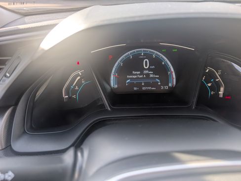 Used 2021 Honda Civic LX image 9