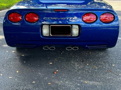 Used 2003 Chevrolet Corvette Convertible w/ Preferred Equipment Group1 image 8