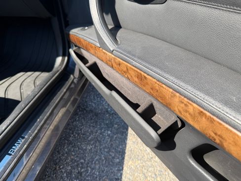 Used 2008 BMW 335i Convertible image 17