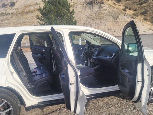 Used 2019 Dodge Journey GT image 8