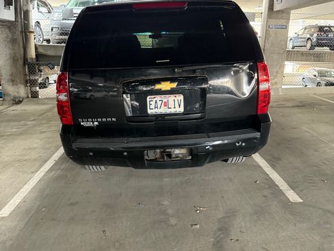 Used 2013 Chevrolet Suburban LT w/ Luxury Package image 10