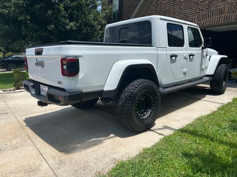 Used 2022 Jeep Gladiator Overland w/ Popular Equipment Package AWD/4WD image 9