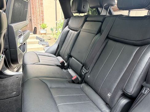 Used 2022 Land Rover Range Rover SE image 19