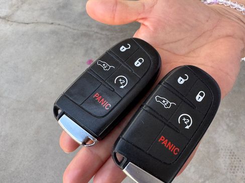 Used 2018 Jeep Grand Cherokee Limited AWD/4WD image 14