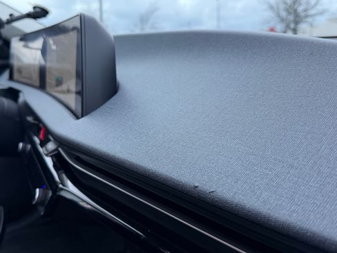 Used 2022 Kia EV6 Wind image 18