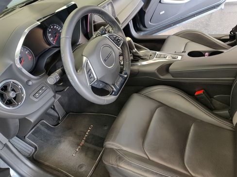 Used 2017 Chevrolet Camaro SS image 20