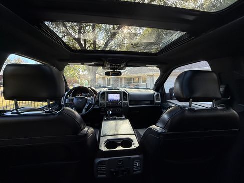 Used 2020 Ford F150 Raptor w/ Equipment Group 802A Luxury image 17