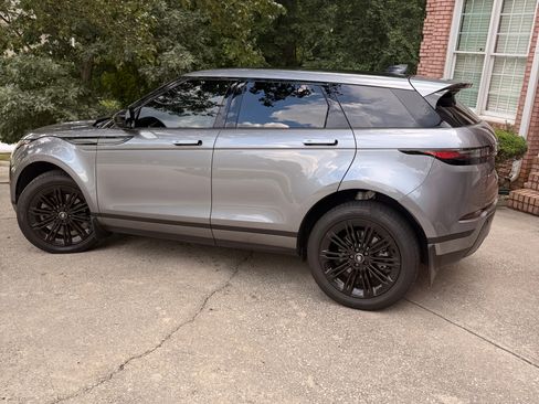 Used 2026 Land Rover Range Rover Evoque S AWD/4WD image 6