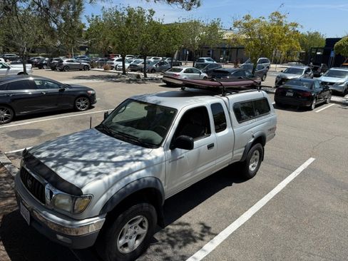 Used 2003 Toyota Tacoma PreRunner RWD image 11