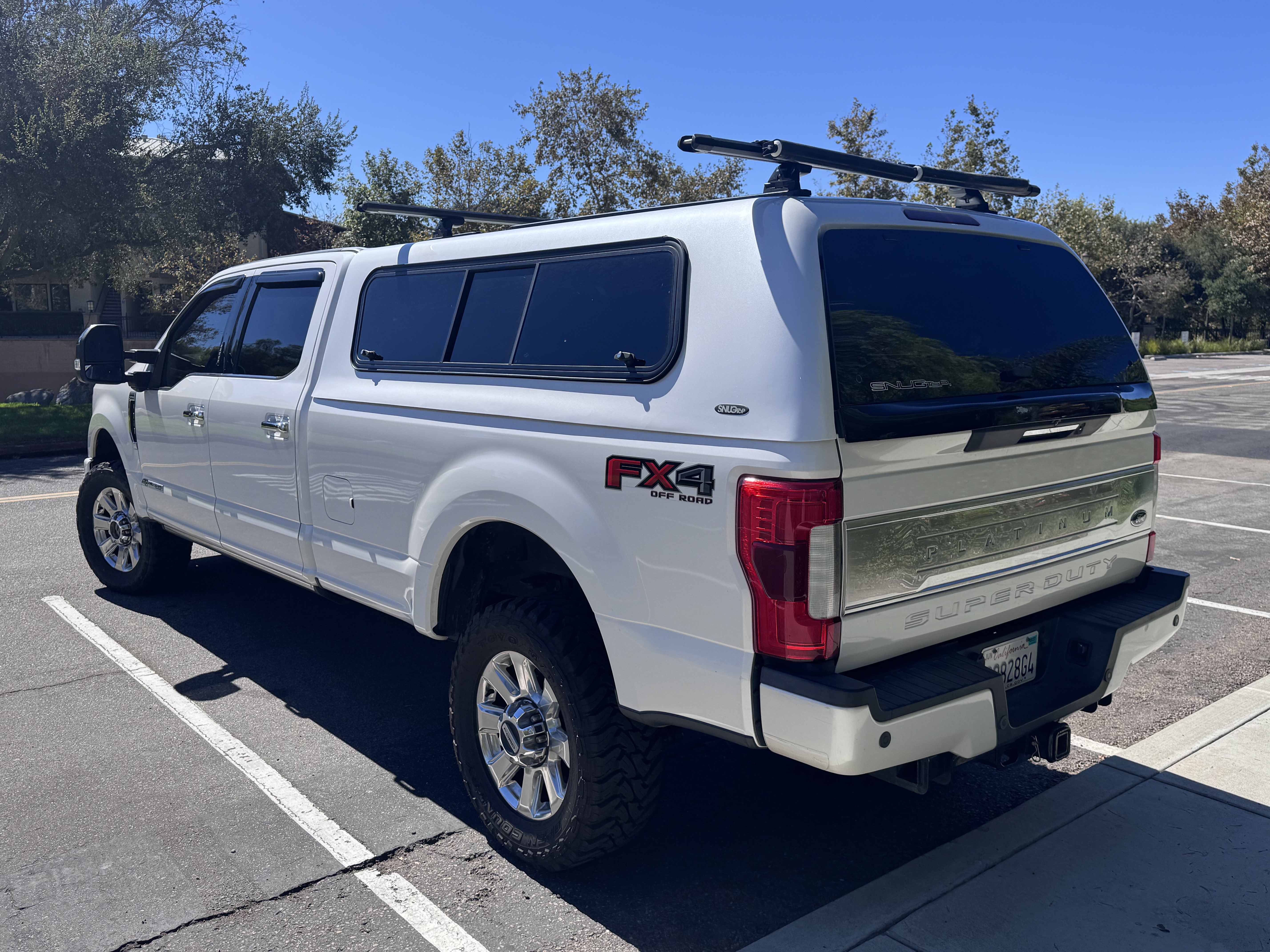 Used 2018 Ford F350 Platinum w/ Platinum Ultimate Package AWD/4WD image 4