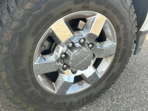 Used 2017 GMC Sierra 3500 Denali w/ Duramax Plus Package image 29