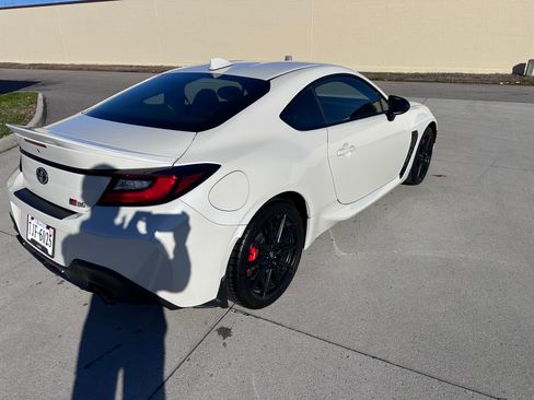 Used 2024 Toyota GR86 Premium image 5