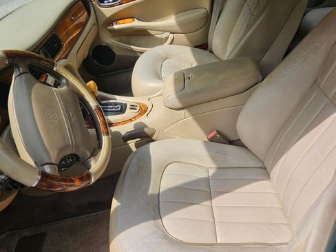Used 2002 Jaguar XJ8 image 8