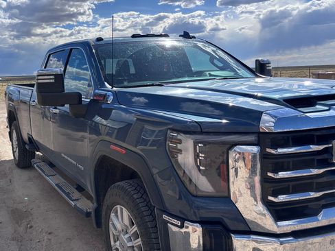 Used 2024 GMC Sierra 2500 SLT w/ SLT Premium Package AWD/4WD image 1