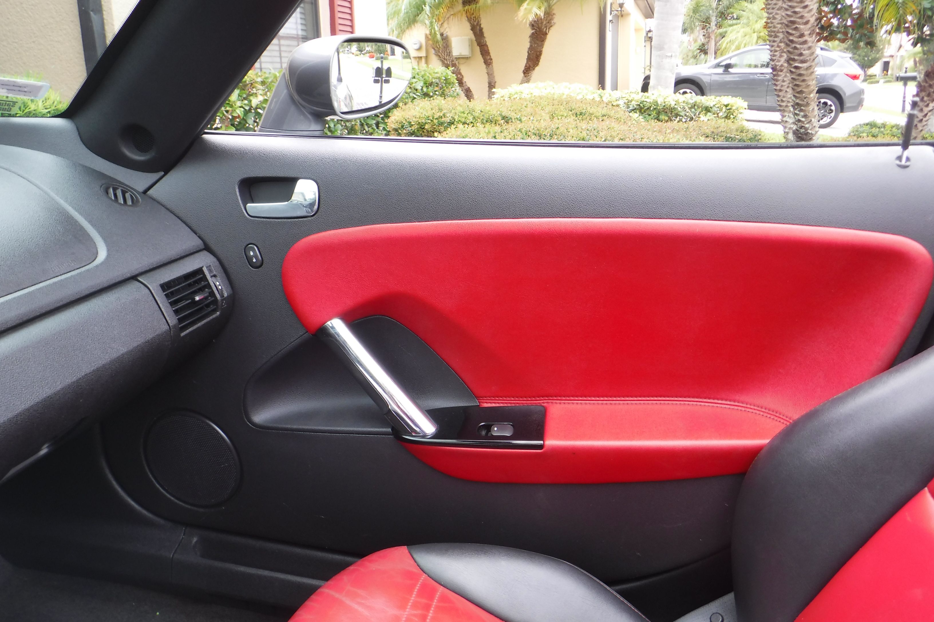 Used 2007 Saturn Sky Red Line RWD image 23