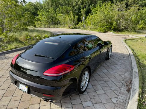 Used 2015 Porsche Panamera S RWD image 8