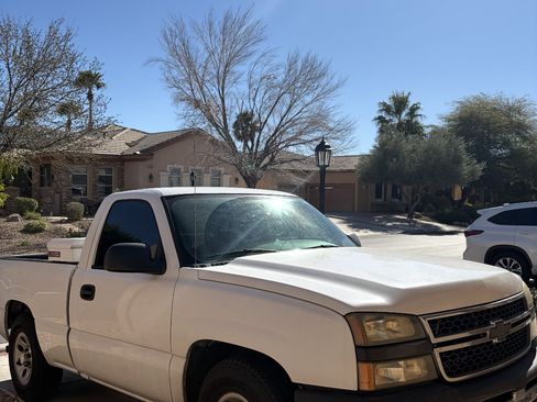 Used 2006 Chevrolet Silverado 1500 W/T RWD image 5