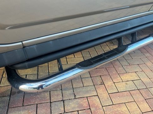 Used 2005 HUMMER H2 w/ Preferred Equipment Group image 8