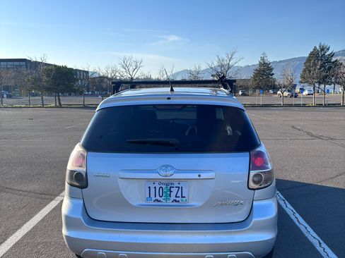 Used 2005 Toyota Matrix image 6