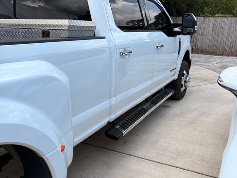 Used 2017 Ford F350 Lariat w/ Chrome Package AWD/4WD image 6
