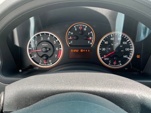 Used 2008 Nissan Armada SE w/ Premium Pkg RWD image 2