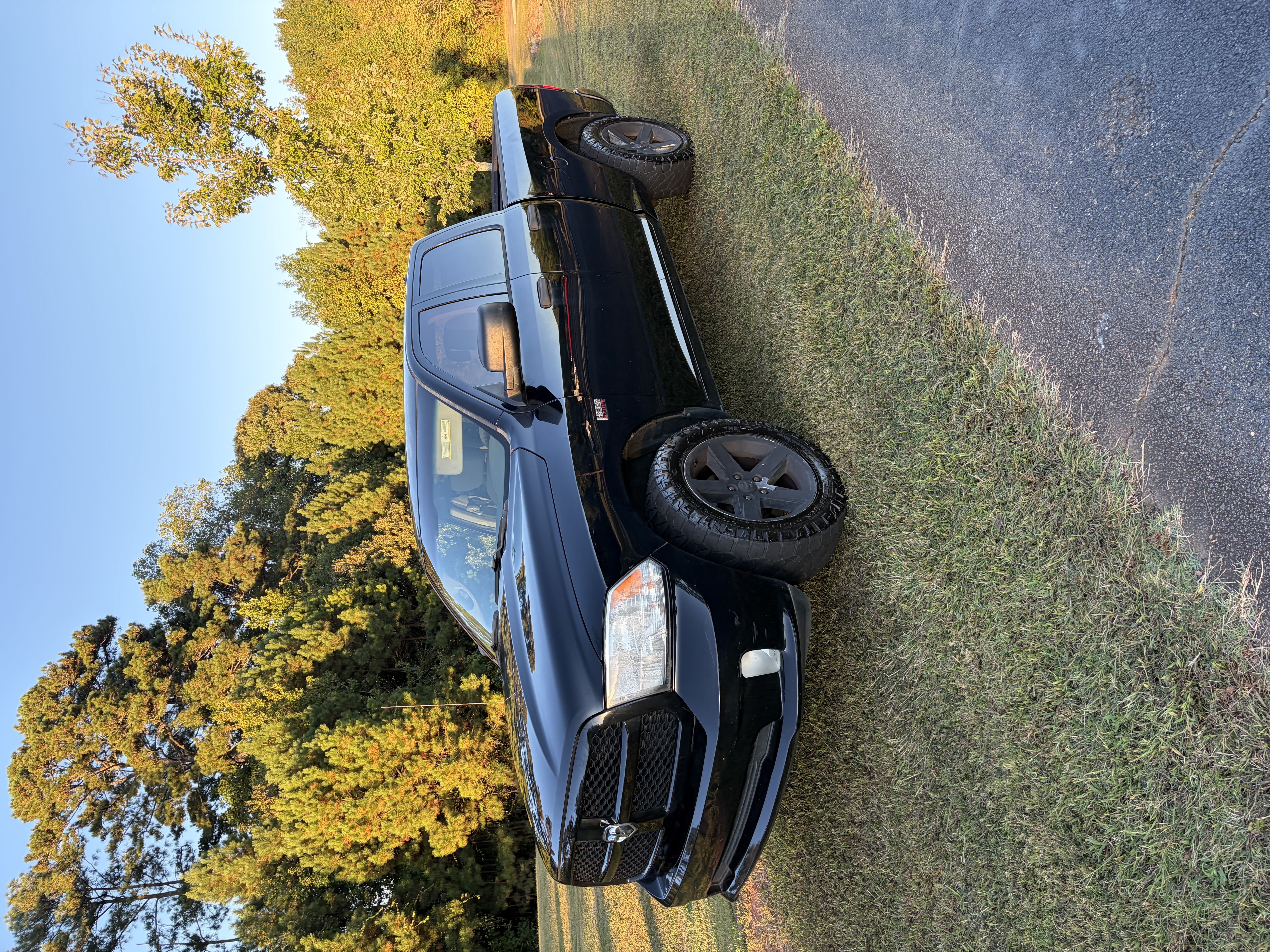 Used 2013 RAM 1500 Express AWD/4WD image 1