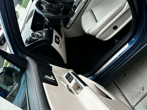 Used 2021 Mercedes-Benz GLB 250 image 4