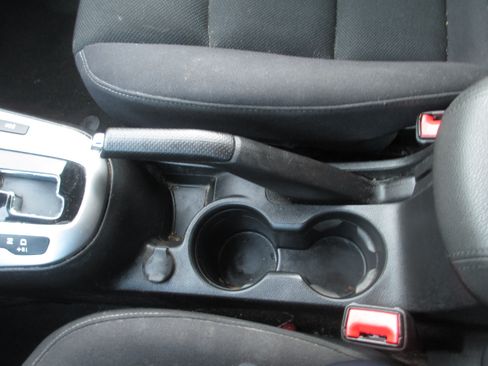 Used 2014 Chevrolet Cruze LT image 13