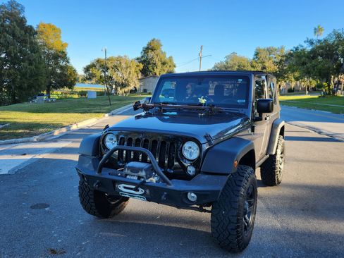 Used 2014 Jeep Wrangler Sport image 4