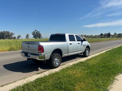 Used 2018 RAM 2500 Tradesman w/ Chrome Appearance Group image 10