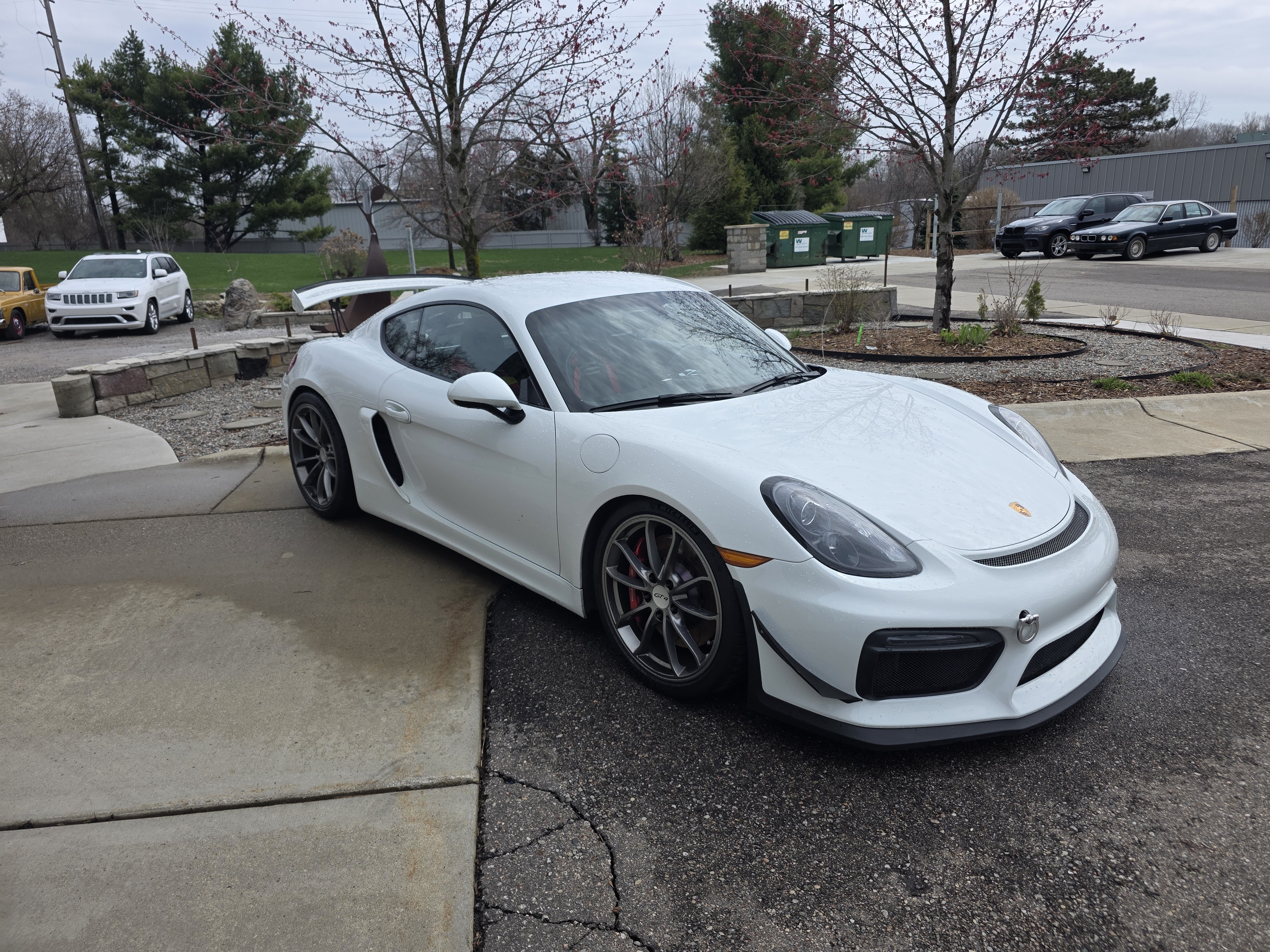 Used 2016 Porsche Cayman GT4 RWD image 2