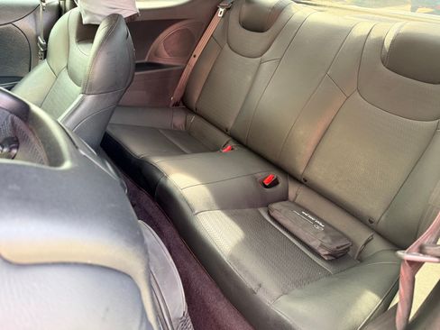 Used 2013 Hyundai Genesis 3.8 image 27