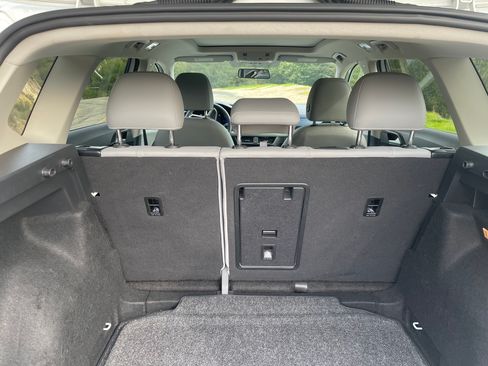 Used 2022 Volkswagen Taos SE image 14