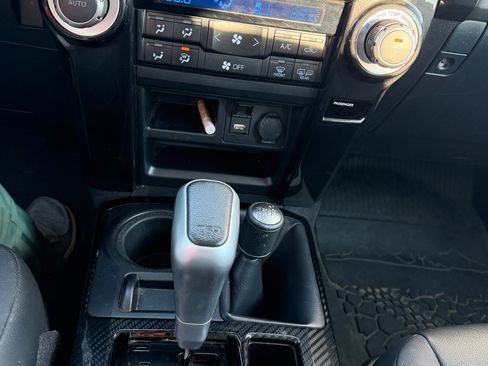 Used 2020 Toyota 4Runner TRD Off-Road Premium image 21