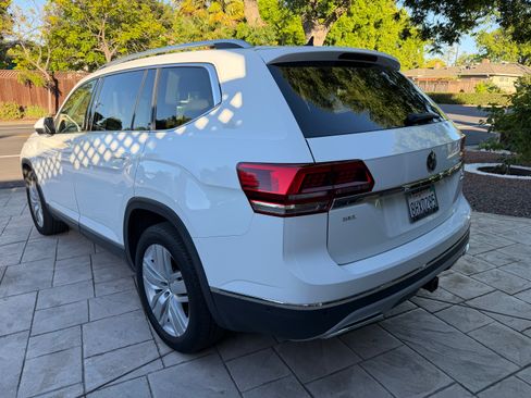 Used 2019 Volkswagen Atlas SEL Premium AWD/4WD image 9