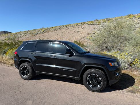 Used 2014 Jeep Grand Cherokee Laredo image 10