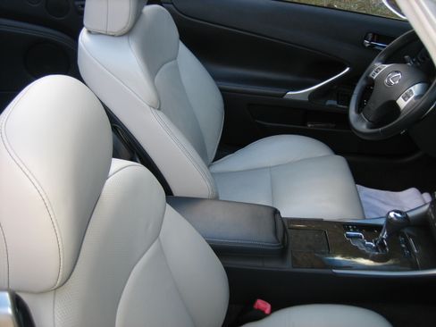 Used 2012 Lexus IS 250C image 11