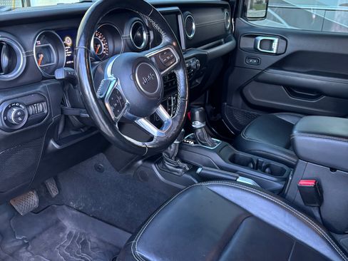 Used 2021 Jeep Gladiator Overland w/ Popular Equipment Package image 5