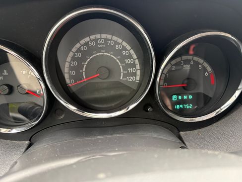 Used 2011 Dodge Caliber Mainstreet image 8