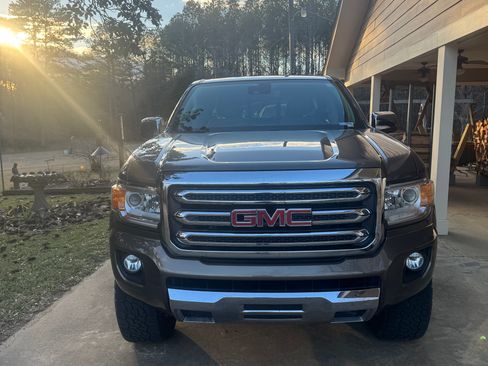 Used 2016 GMC Canyon SLT w/ Driver Alert Package image 11