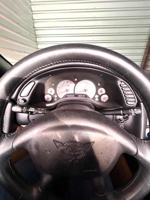 Used 1998 Chevrolet Corvette Convertible w/ Memory Pkg RWD image 15