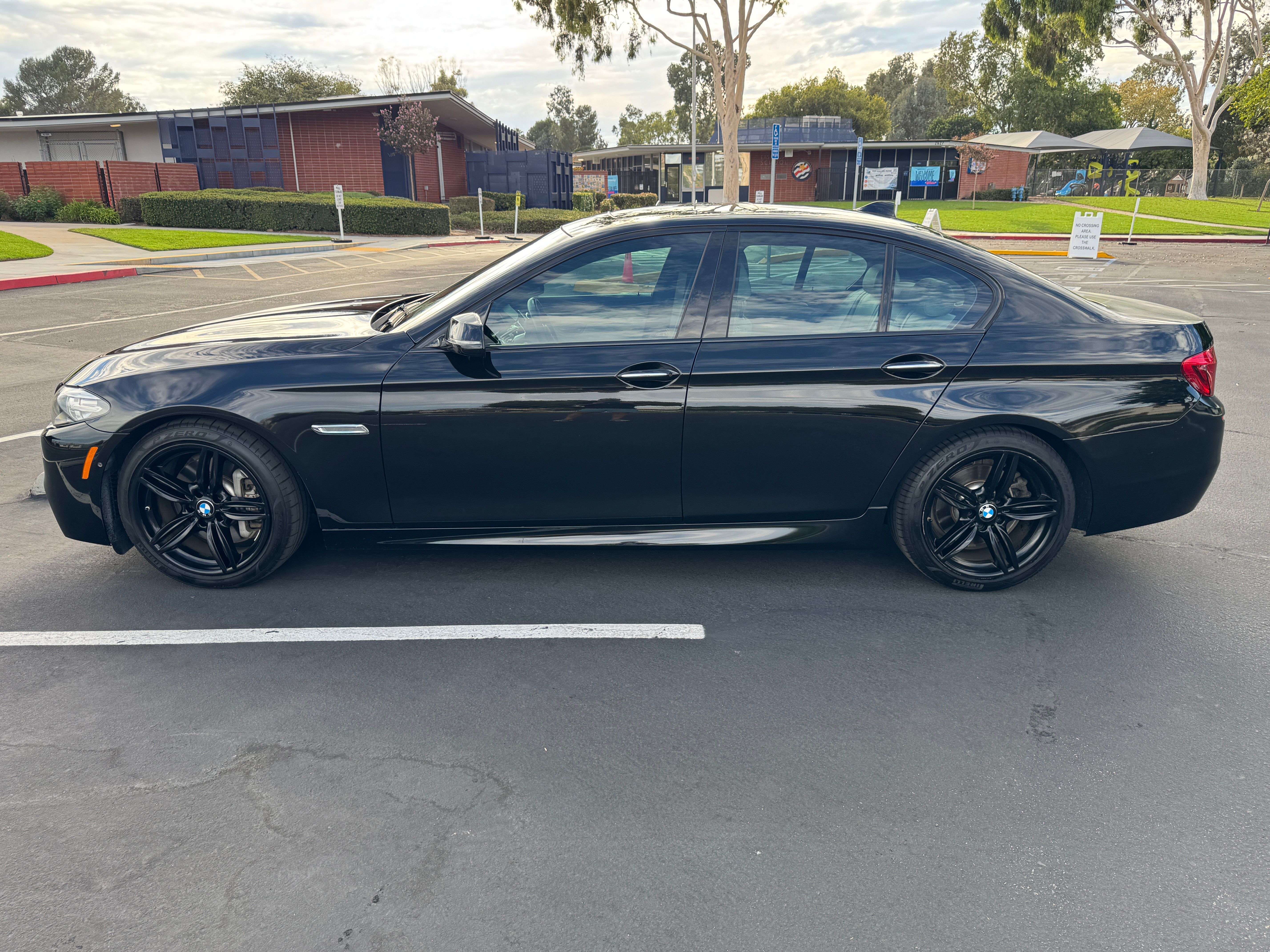 Used 2015 BMW 535i Sedan RWD image 1